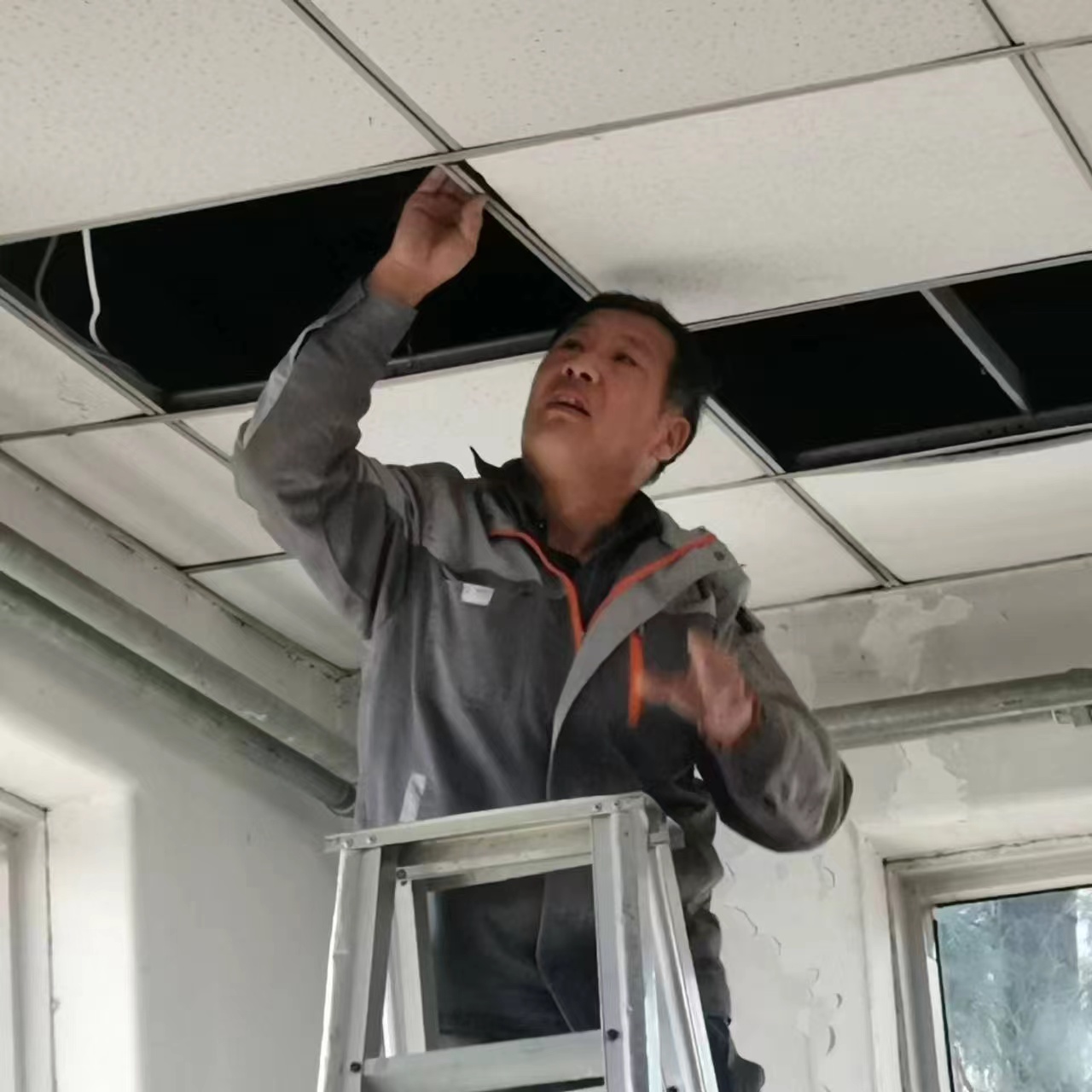 eb40e4082bb09e1abcbe6e7da39e1fb