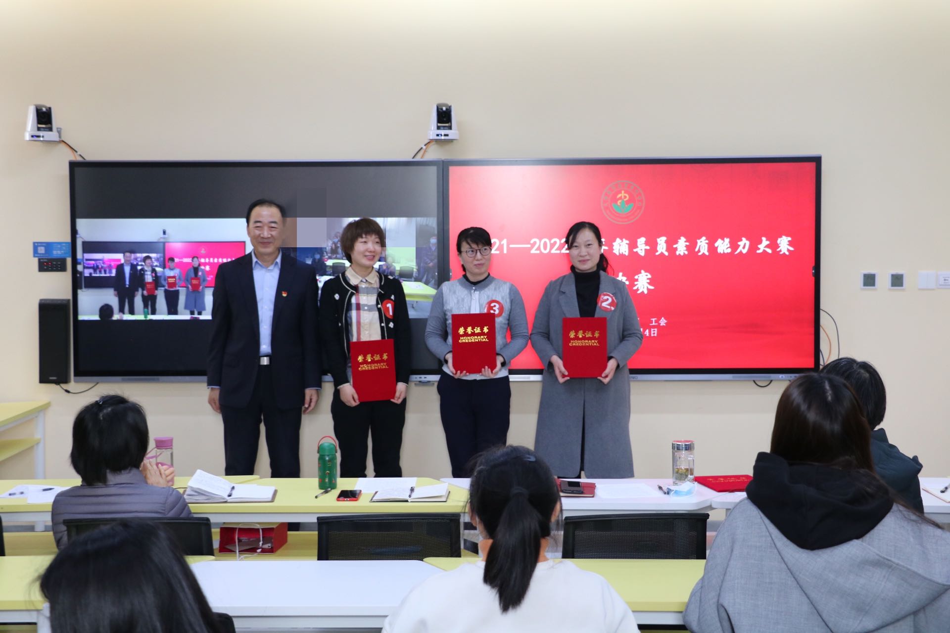 7ce0c75bab15ac7a635f5686379000f