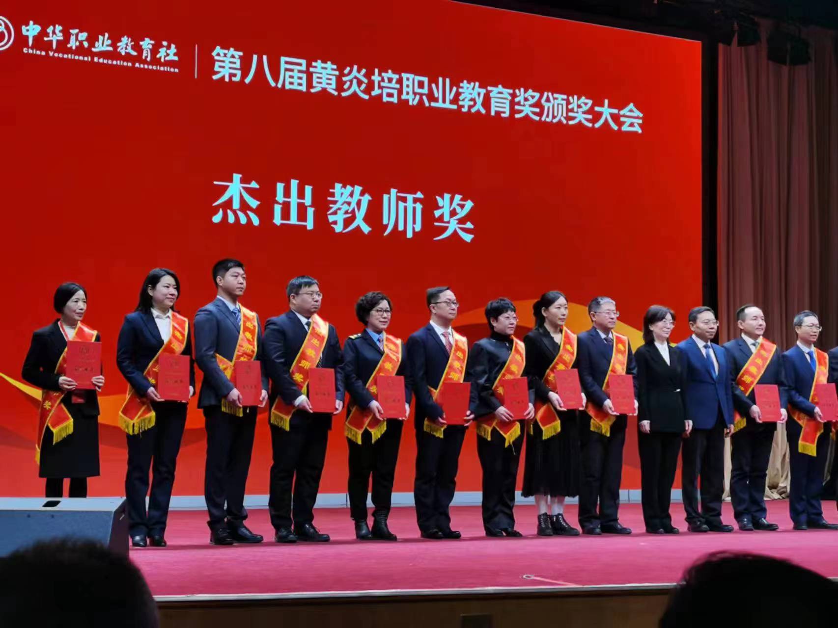 cf6bc0333900bdb0233ec658679b841