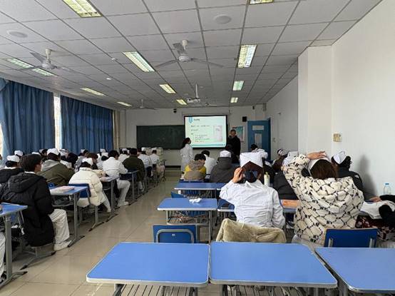 8d91afe56bb5d0cf3418b94a45b0125