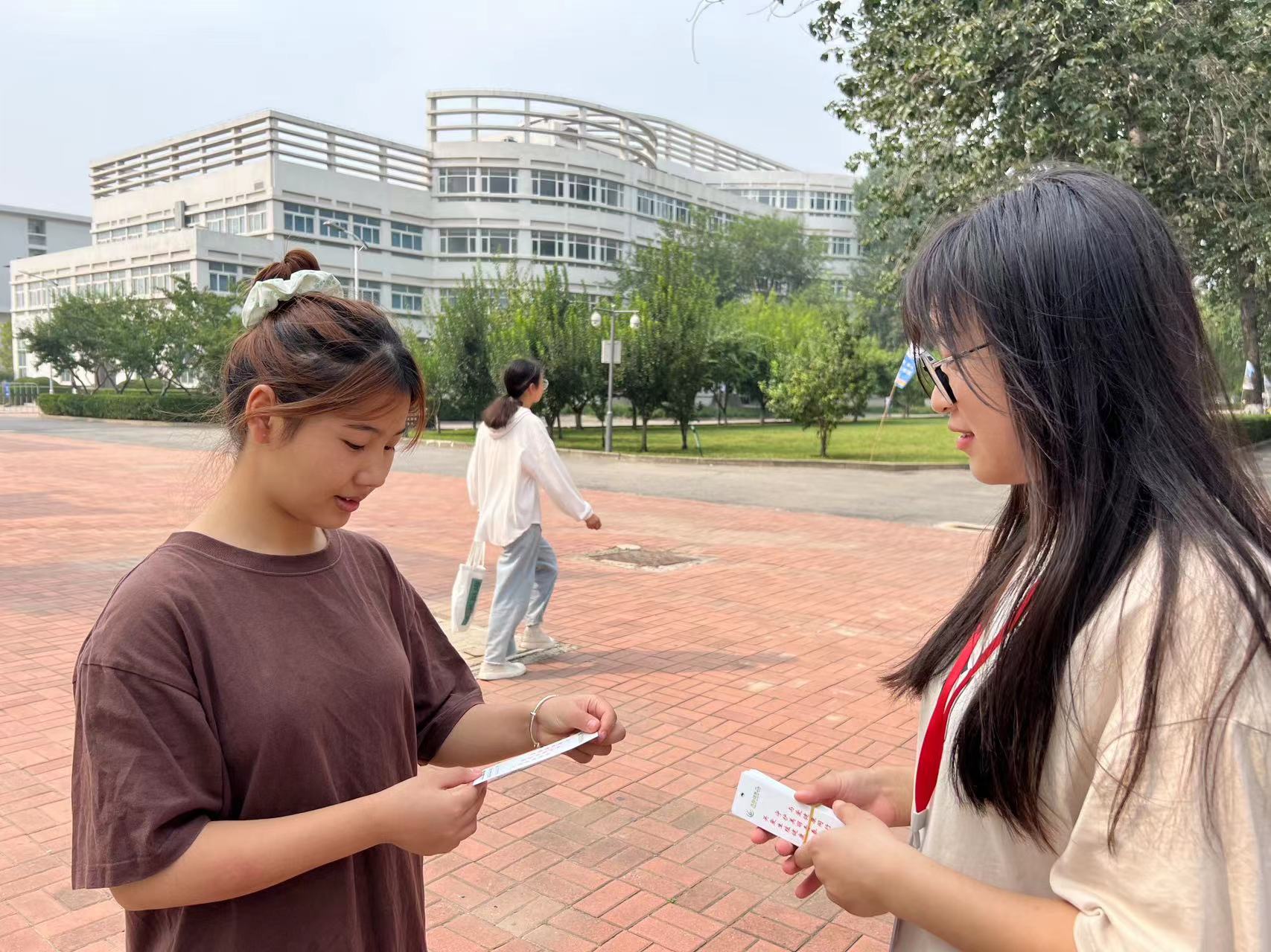 43ac26565f9a3e8843d3e623c958669