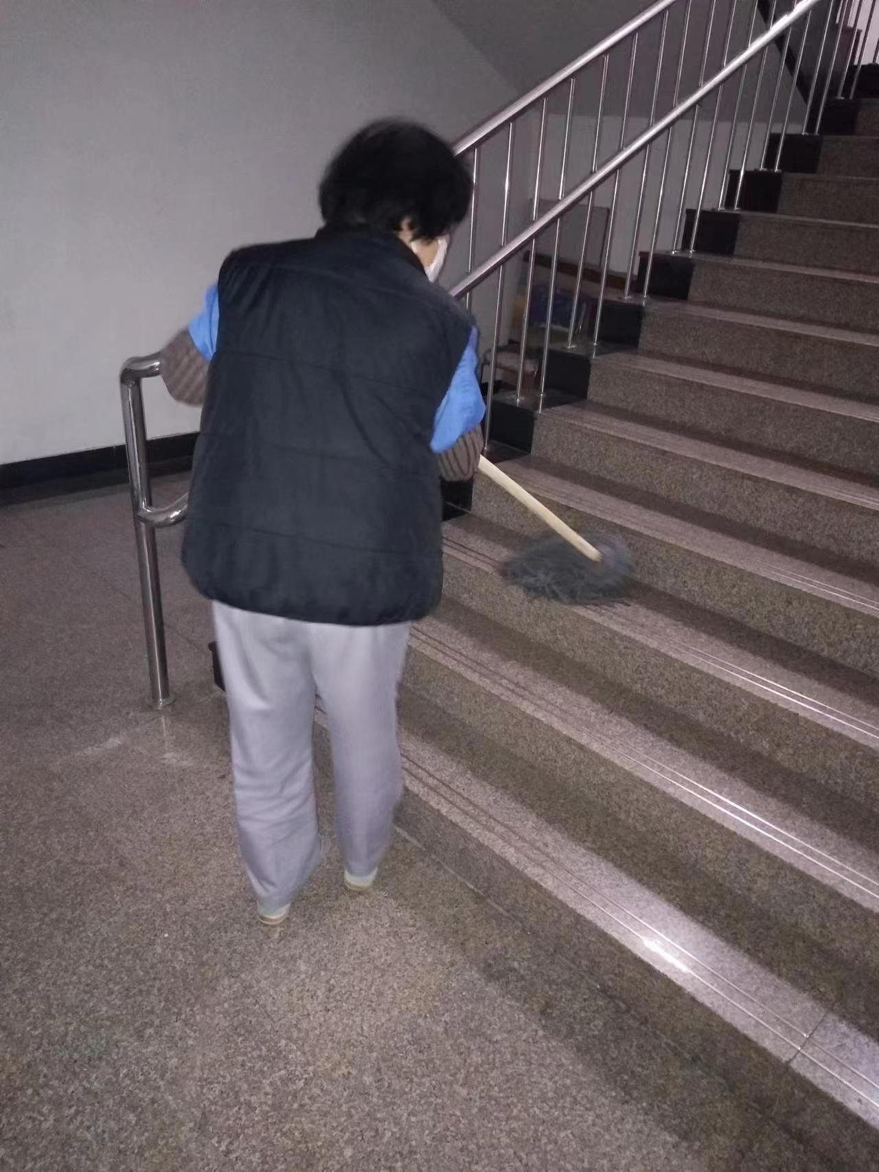 446bef59298d50ff62e849954f6641f